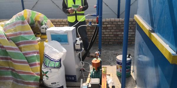 牡丹江黄龙溪项目部一体化污水处理设备现场调试